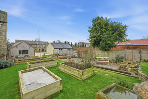 Gardens- click for photo gallery